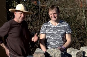 Jarní setkání včelstev